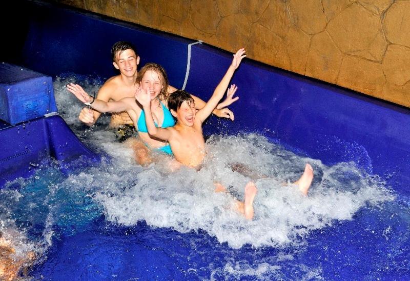 Reit- Und Sporthotel アイベンシュトック エクステリア 写真